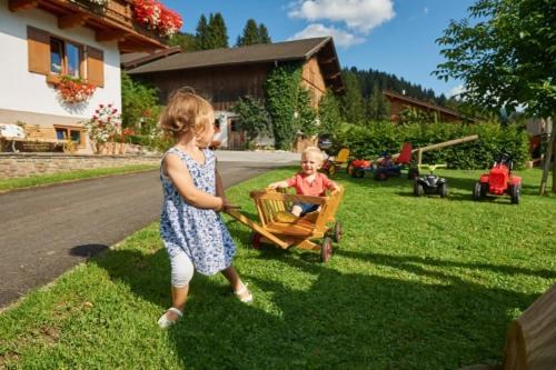 Apartments Untersüßgut Eben Eben Im Pongau Exterior foto